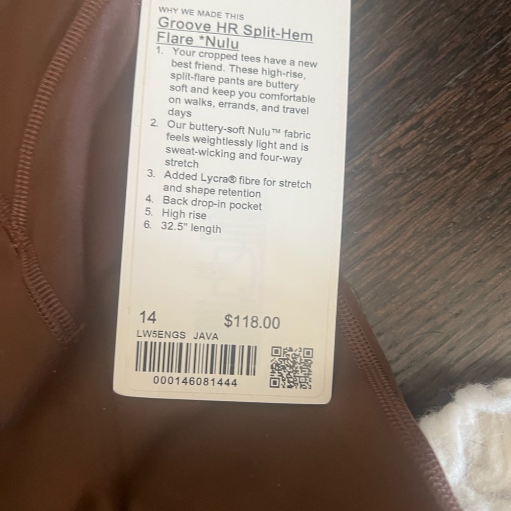 Lululemon split hem flare - Picture 4 of 4
